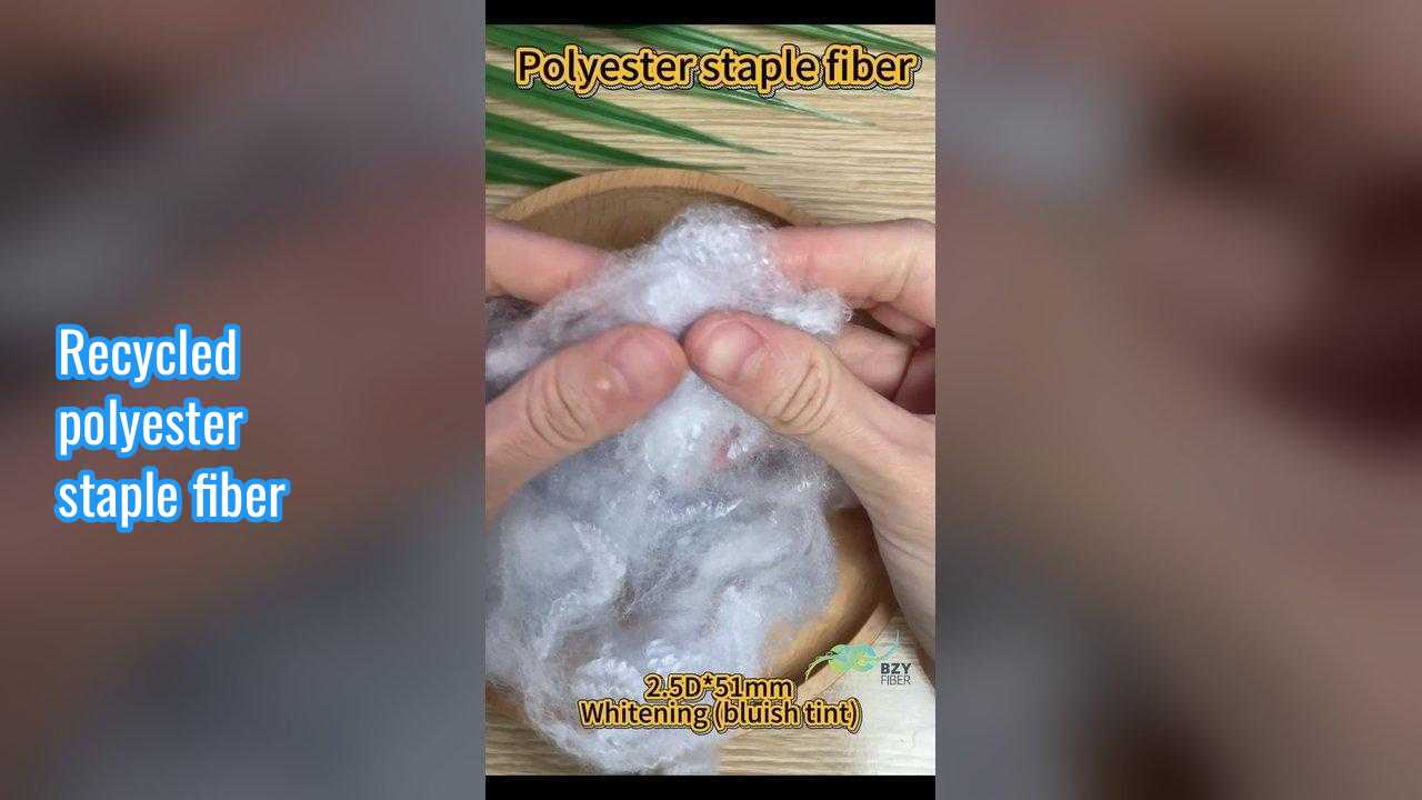좋은 가격 재활용 된 폴리에스터 스테이플 섬유 2.5D 백화 (푸른색 색조) 가닥 제조에 적합합니다 고품질 원자재 온라인으로