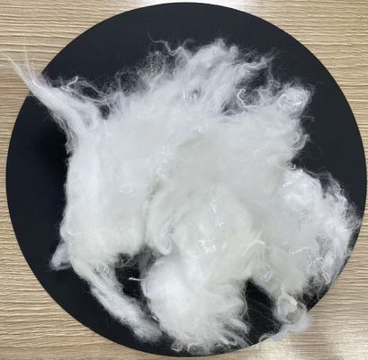 좋은 가격 흰색 냉각 섬유 폴리에스터 스테이플 섬유 1.5D 38mm 높은 내구성 온라인으로