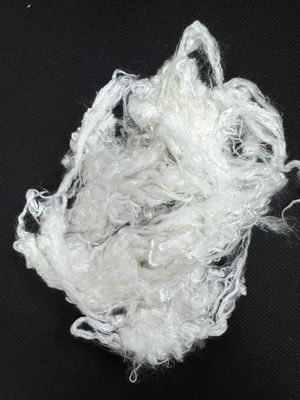 좋은 가격 1.33*38mm 럭셔리 침대 의복을 위한 반 펄링 및 부드러운 접촉 리오셀 스테이플 섬유 온라인으로