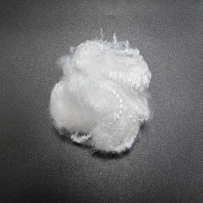좋은 가격 버진 폴리에스터 스테이플 섬유 1.56D 51mm 백색 고 얼룩 방지 온라인으로
