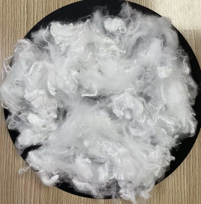 좋은 가격 버진 폴리에스터 스테이플 섬유 1.56dtex 51mm 흰색 고 내구성 온라인으로