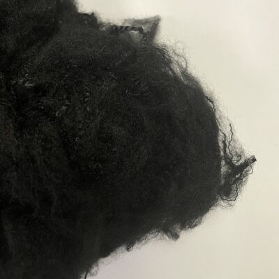 좋은 가격 2.5D*64mm 블랙 버진 재활용 2D 중공 섬유, 침구, 베개, 쿠션 및 소파 직물 충전재에 적합 온라인으로